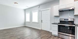 629 N. O'Neil St. Gallery 18