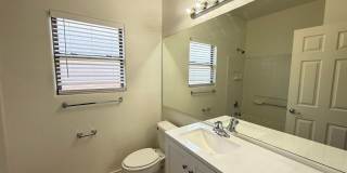 BRAND NEW CARPET 3 Bedroom 2 Bathroom Spacious Floorplan! Gallery 18