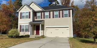 Room in 4 Bedroom Home at Fanning Way Gallery 1
