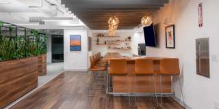 660 Washington Gallery 3