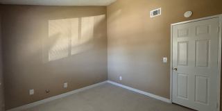 East Lancaster Condo Gallery 22