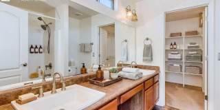 538 East Dragon Springs Drive Gallery 16