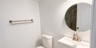 1528 West Chestnut Street - B Gallery 9