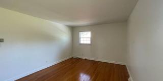 7327 Meadowdale Lane Gallery 11