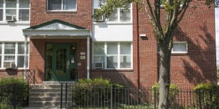 Pleasant Hills Village Gallery 1