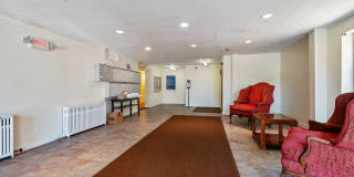 5424 Fifth Avenue Gallery 290