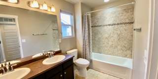 2467 Dorset Drive - B Gallery 10