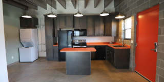 1252 Broadway Gallery 7
