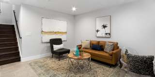 1321 S WOODSTOCK Street Gallery 24