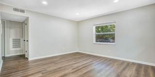 The Eulalie Gallery 6