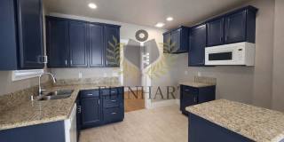 1105 North College Avenue Gallery 9