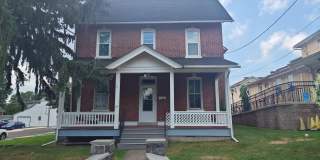 602 ARCH Street Gallery 1
