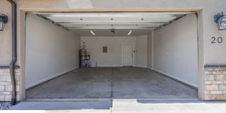 Pet friendly 3 Bedroom Townhome in Washington! Gallery 6