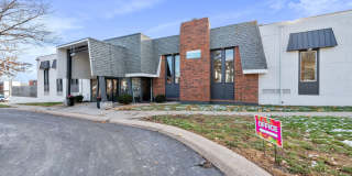 Oval Spring Apartments Gallery 21