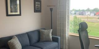 -Executive furnished Top Floor End unit Condo in Louisville Colorado, Beautiful Mt. Views! Gallery 13