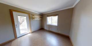1312 Cedar St # B Gallery 9