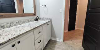 Modern 3-Bedroom Apartment with 2-Car Garage – Recently Constructed in Lubbock, TX! Gallery 8
