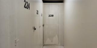 Conveniently located South Kirkland near Downtown-Laurel Park Gallery 15