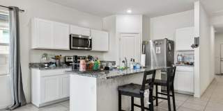 Charming 3BR House in Tolleson Gallery 9