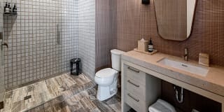 Columbia Square Living Gallery 14