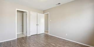 7170 Hickory Grove Gallery 24
