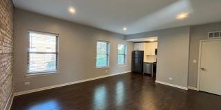 837-2A West Barry Ave. Gallery 1