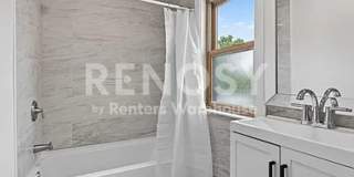 2BD/1BA Duplex in Minneapolis Available Now! Gallery 3