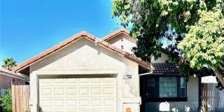 1005 Lilac Street Gallery 1