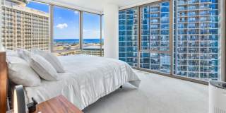 Sky Ala Moana #1701: Spacious Condo w/ Ocean Views Gallery 18