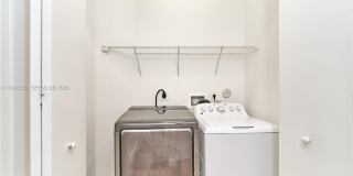 10447 NW 66th St Gallery 21