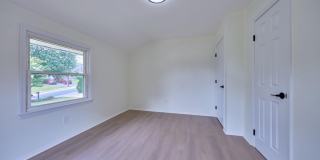 2924 GRACEFIELD Road Gallery 15