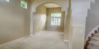 5 Bedroom Home Behind the Gate of Wisteria Place Gallery 6