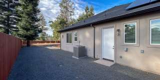 NEWLY BUILT HOME 4 Bed 2.5 Bathroom House in Paradise! Electricity and Solar Included! Gallery 15