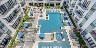 Windsor Cityline Gallery 12