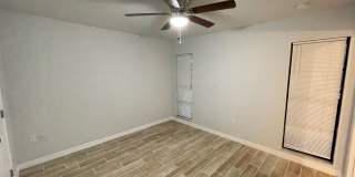 Beautiful Single Family Home! $2395/1085ft2-South Sarasota, 3-Bed/2-Bath, Fully Renovated: Annual Rental! Gallery 20