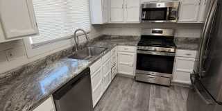 6909 Lakeview Drive Gallery 1