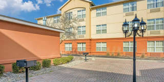 Columbus - Polaris Gallery 21