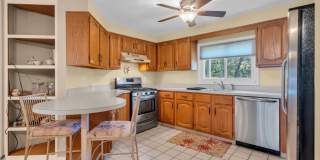 4 Black Pine Lane Gallery 17