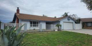 Spacious 4-Bedroom Home with Pool Gallery 1