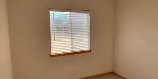 Nice Townhome in Central Loveland Nice Townhome in Central Loveland Gallery 11