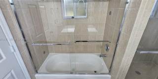 3389 NE 4th St Gallery 37