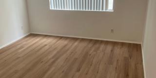 323 MARINE ST Gallery 25