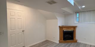 1528 West Chestnut Street - B Gallery 4