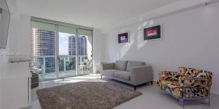 19390 Collins Ave Gallery 28