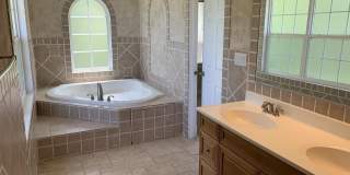 1403 SKYHAVEN Court Gallery 18