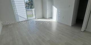 705 SE 13th St Cir Gallery 28