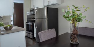 600 10th Ave Apartments Gallery 1