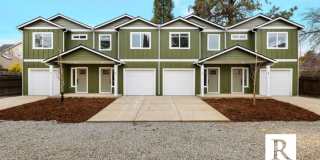 Jacksonville Townhome!  Private End Unit Gallery 1
