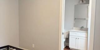 2051 W Blount St unit: 6 Gallery 5