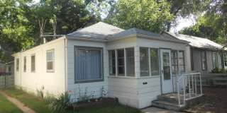 Charming 2 Bedroom Home in Old Town Longmont! Gallery 1